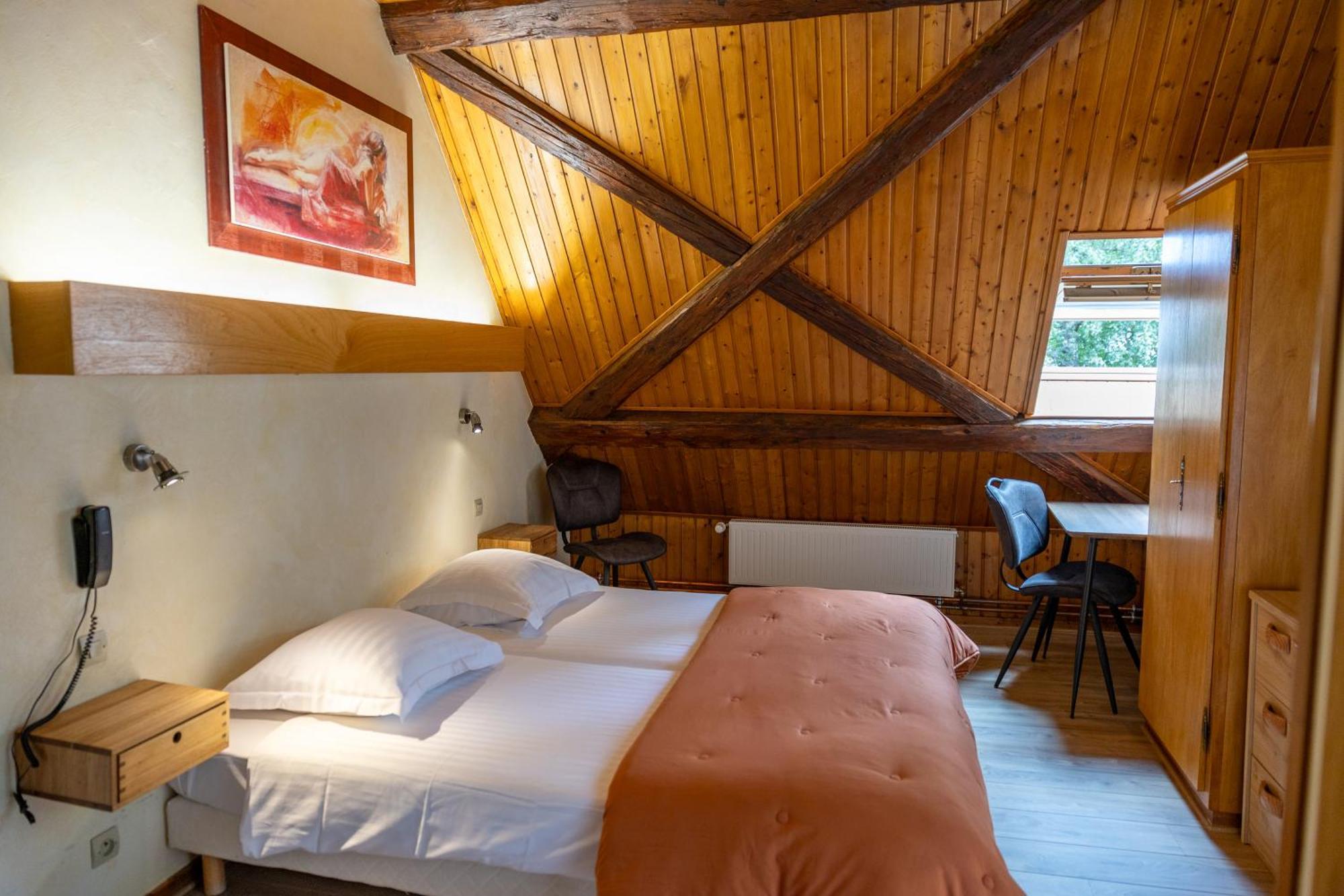 Le Bouton D'Or Hotel Lapoutroie Ngoại thất bức ảnh