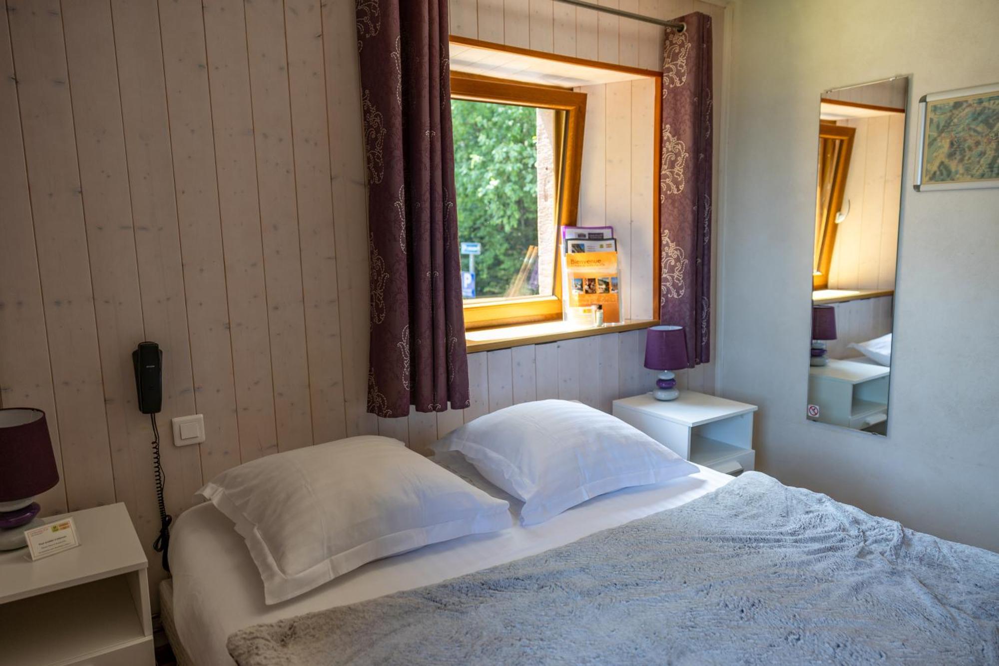 Le Bouton D'Or Hotel Lapoutroie Ngoại thất bức ảnh